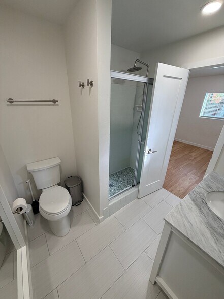 Building Photo - 756 Anns Way