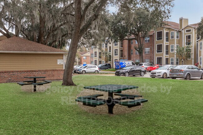 Building Photo - 4275 Perkinshire Ln