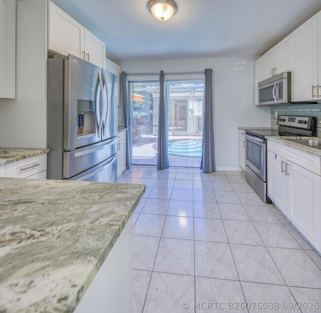 Building Photo - 216 Ocean Breeze