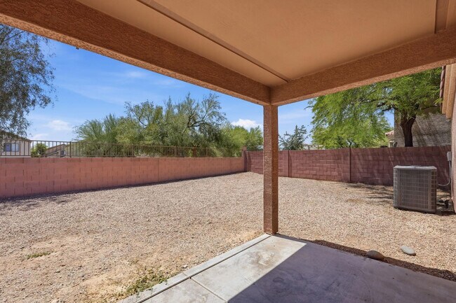 Building Photo - 23851 W Lasso Ln