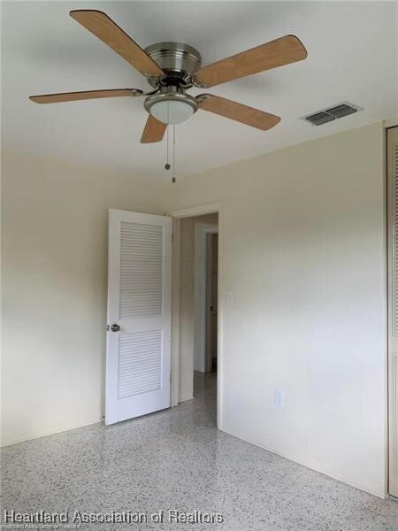 Building Photo - 713 Killarney Dr