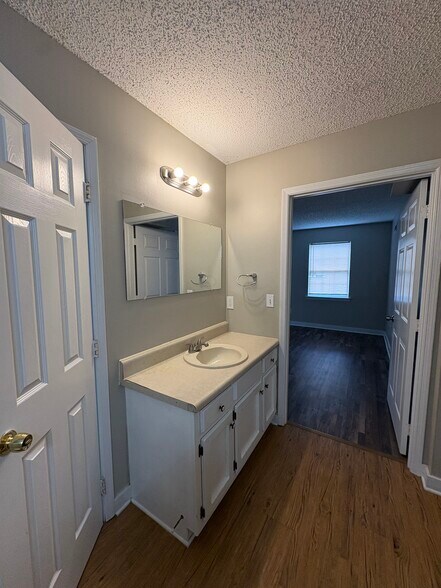 Building Photo - 2817 Wimberly Dr SW