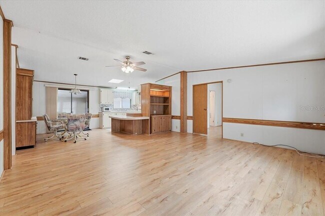 Building Photo - 1798 Fox Hill Dr