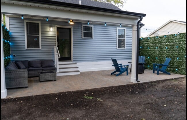 Building Photo - Newly Constructed Single-Family Home For R...