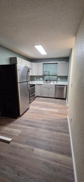 Building Photo - 267 Patterson St