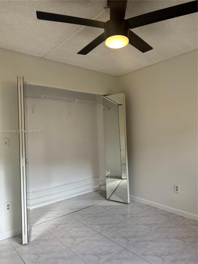 Building Photo - 9620 W McNab Rd