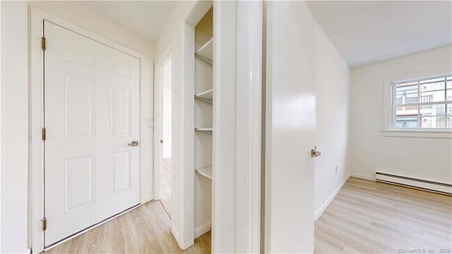 Building Photo - 37 Village Rd