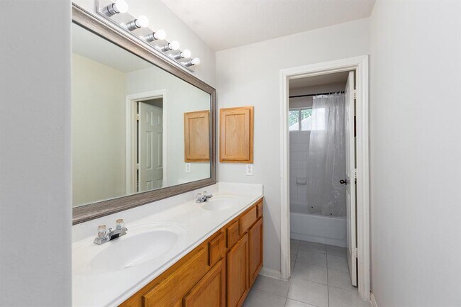 Building Photo - 18714 Racquet Sports Way