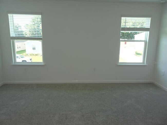 Building Photo - 3888 NE 33rd St