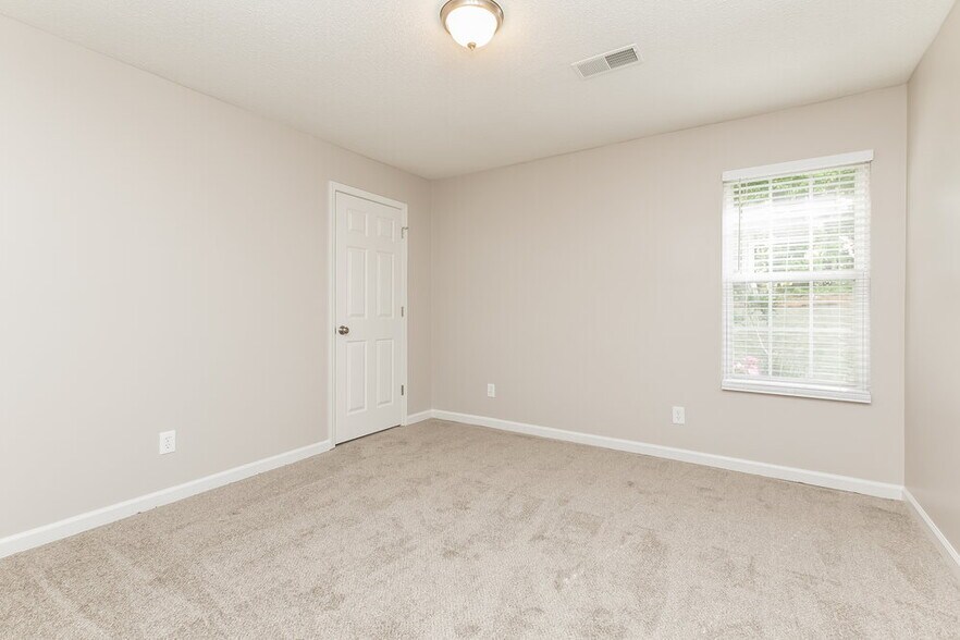 Building Photo - 1867 Fort River Way
