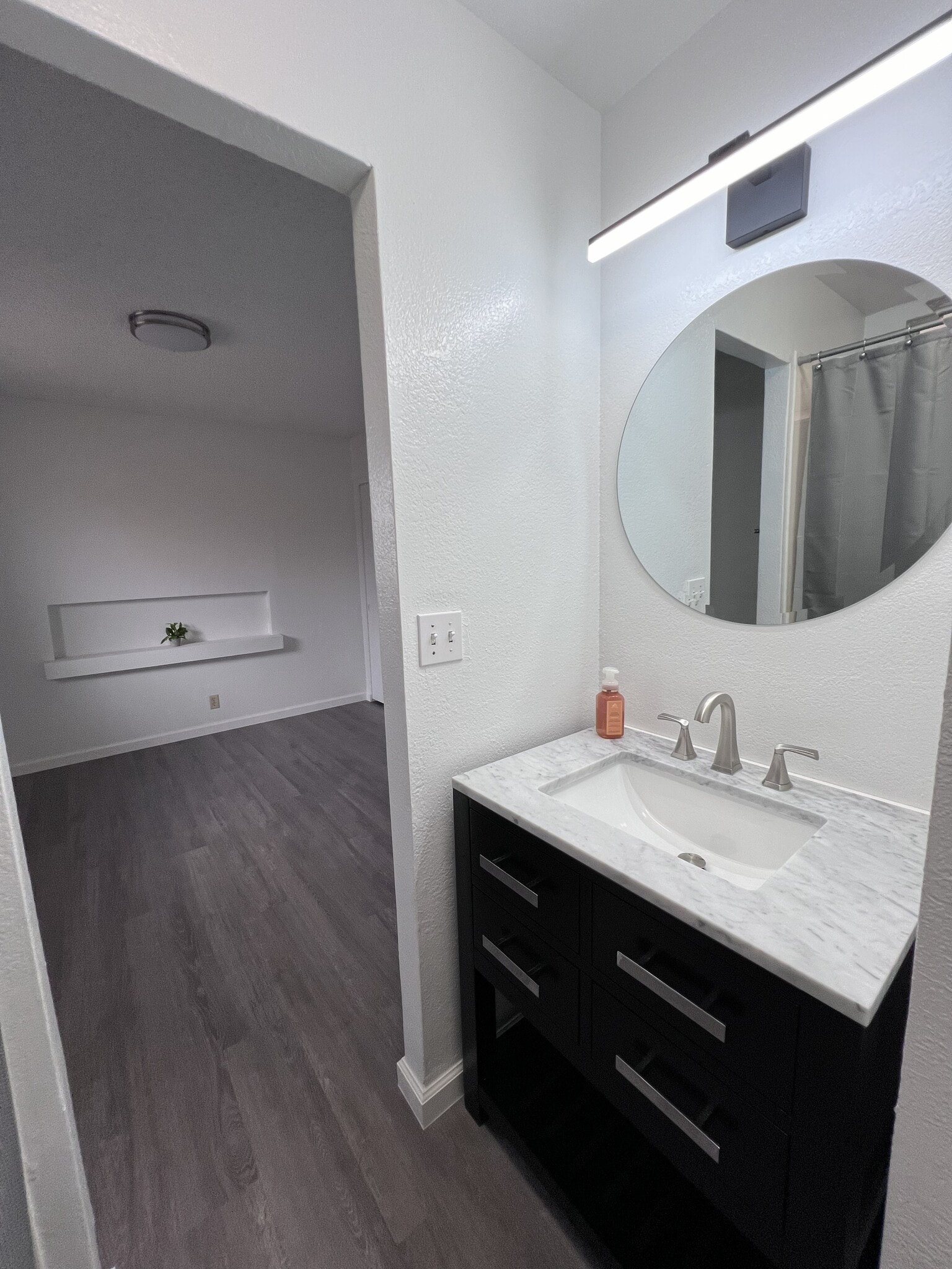 Building Photo - 94-693 Kamalo St