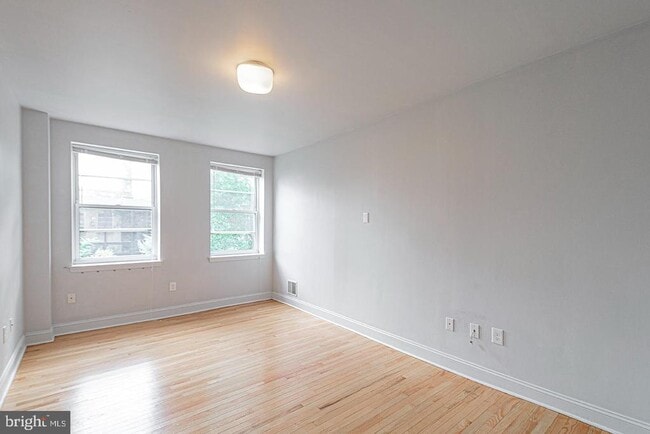 Building Photo - 2210 Lombard St