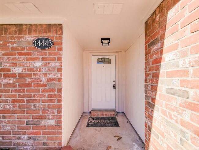 Building Photo - 14443 Golden Cypress Ln