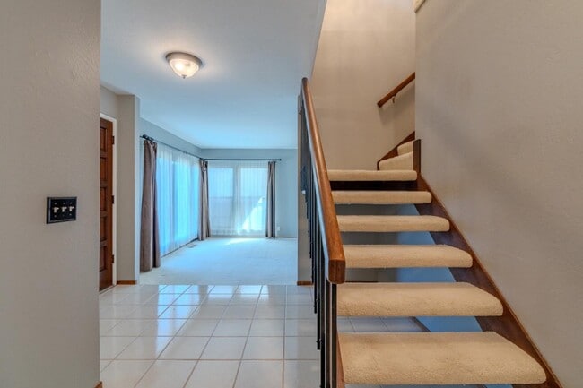 Building Photo - 985 Big Bend Dr