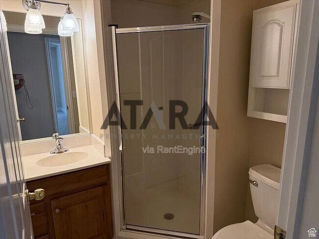 Building Photo - 941 Fremont Rd