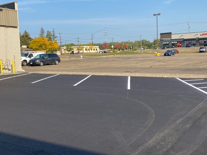 Building Photo - 2120 Rice St