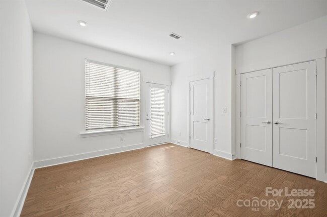 Building Photo - 4018 Capital Rdg Ct