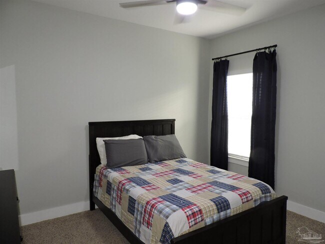 Building Photo - 10612 Davenport Lp