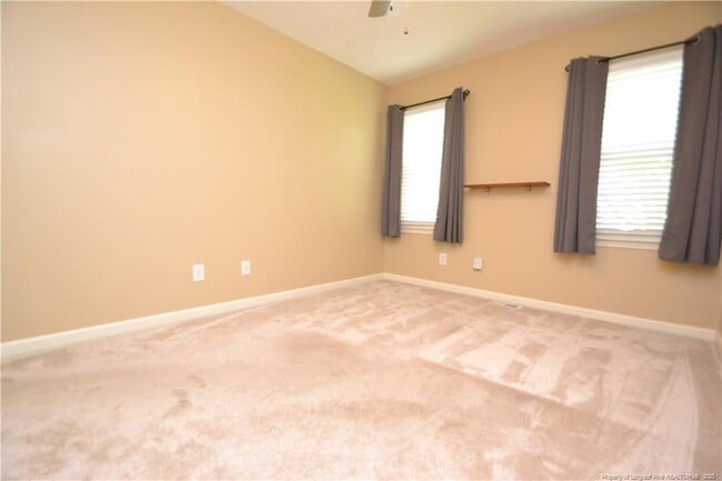 Building Photo - 5909 Royal Coach Ct