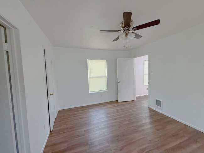 Building Photo - Spacious 1 Bedroom Apartment in Lubbock!