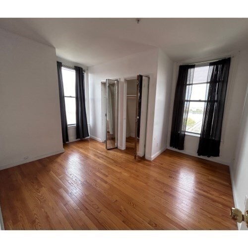 Building Photo - 483 Beacon St