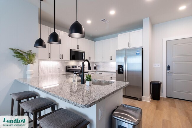 Building Photo - 435 Encore Way