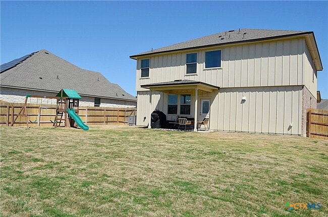 Building Photo - 1716 Friesian Lp