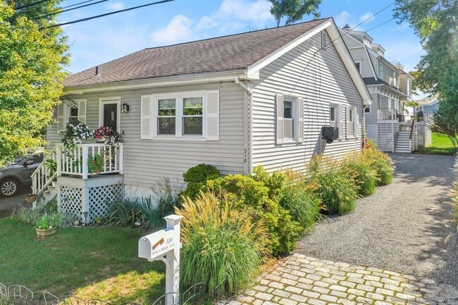 Primary Photo - 318 Pine Creek Ave