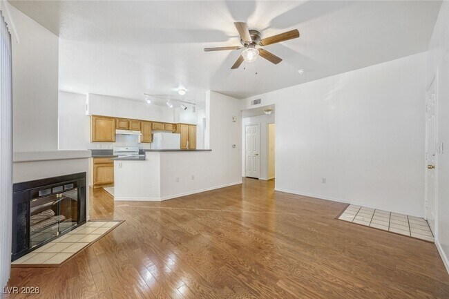 Building Photo - 2116 Calville St