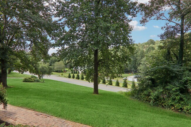 Building Photo - 5 Timothy Ln