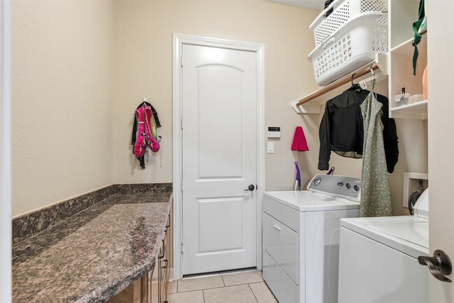 Building Photo - 914 Quintana Roo Pl