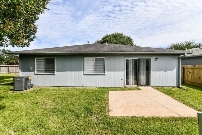 Building Photo - 16114 Purpleridge Ct
