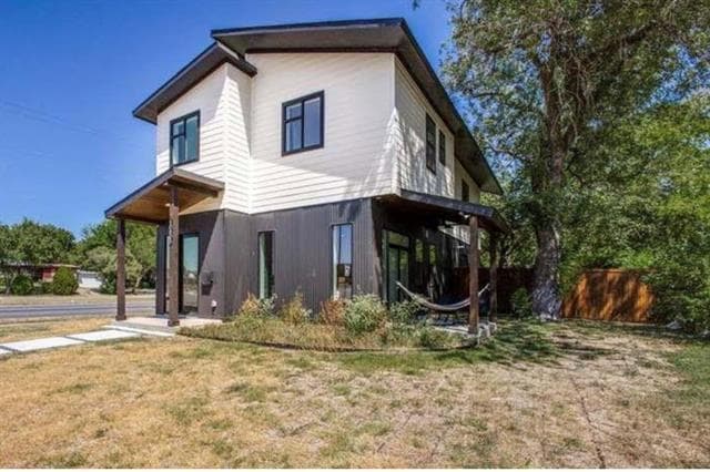 Building Photo - 10803 Mandalay Dr