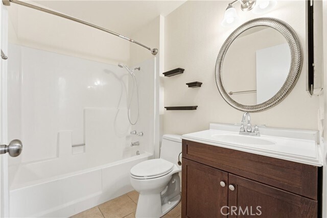 Building Photo - 51 Greenmoor