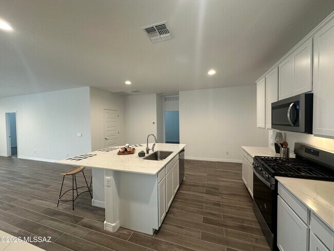 Building Photo - 5497 W Summer Vw Dr
