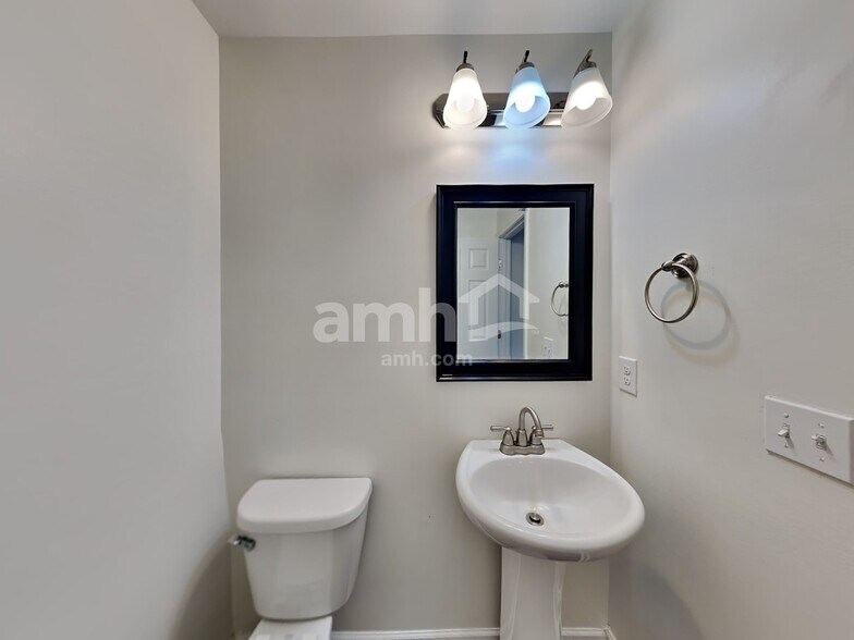 Building Photo - 155 Slaters Drive