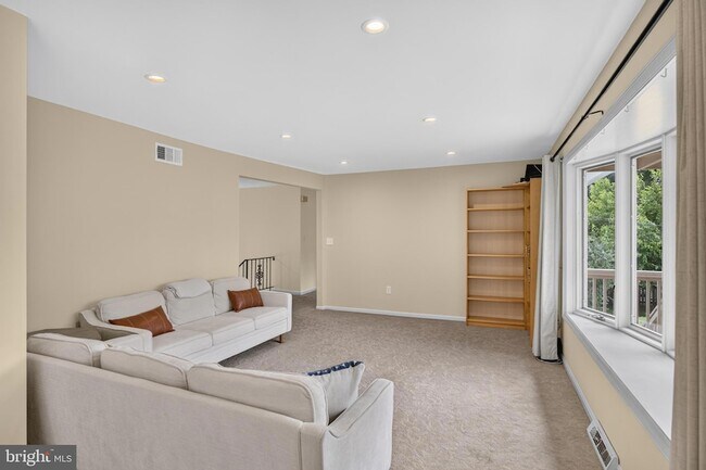 Building Photo - 3106 Hearthstone Rd