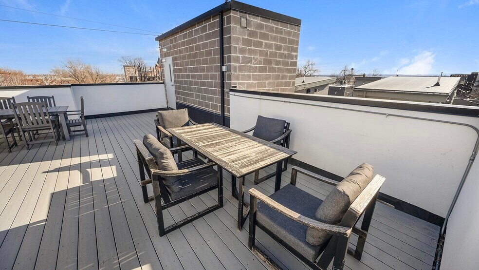 Building Photo - 3022 Zuni St