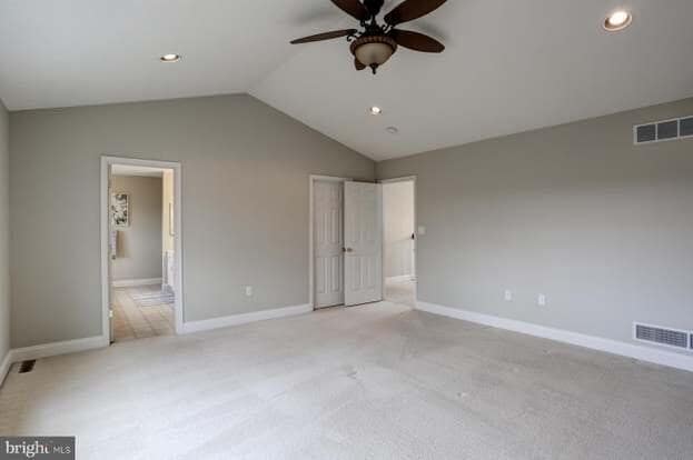 Building Photo - 490 Adam Ln