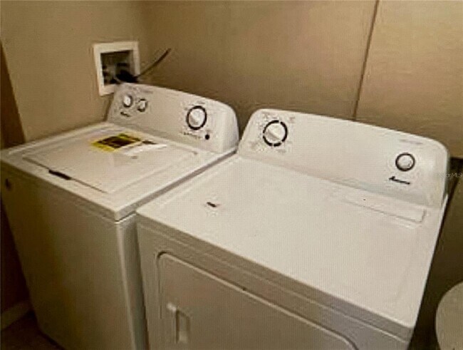 Building Photo - 6685 Queens Borough Ave