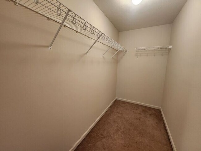 Building Photo - Scary Good Deal