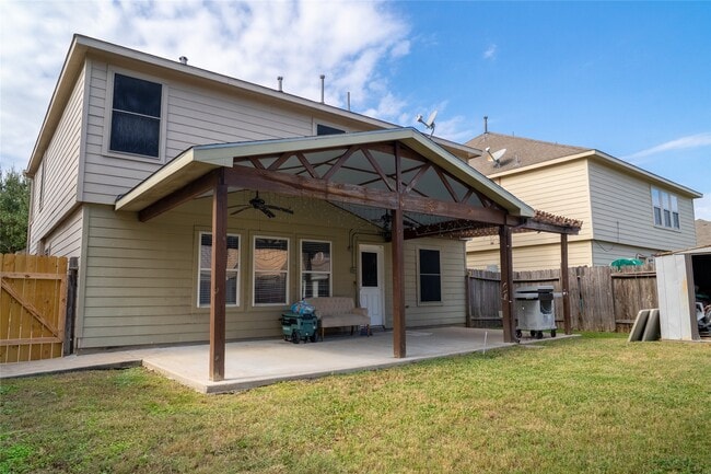 Building Photo - 3426 Barkers Crossing Ave