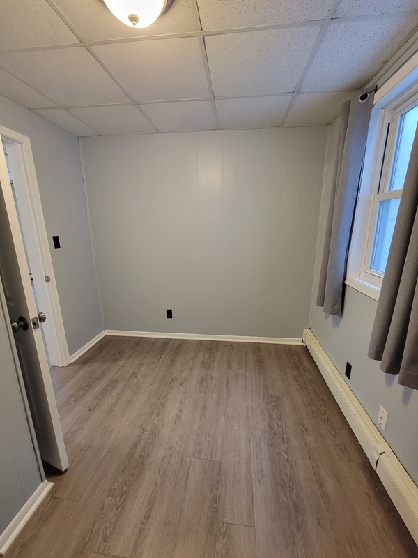 Building Photo - 60 Birch Ave S