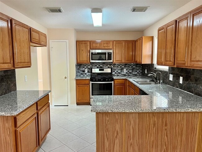 Building Photo - 2211 Ruffian Ln