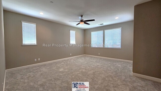 Building Photo - 1479 Leonard Ct