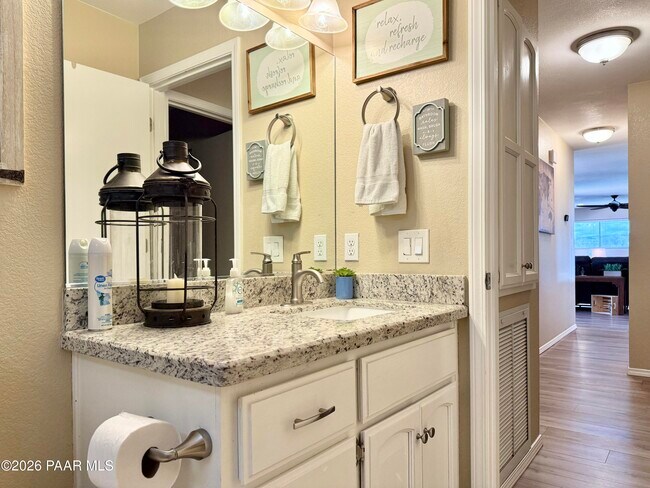 Building Photo - 4871 Butterfly Dr