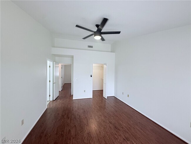 Building Photo - 9709 Blue Bell Dr