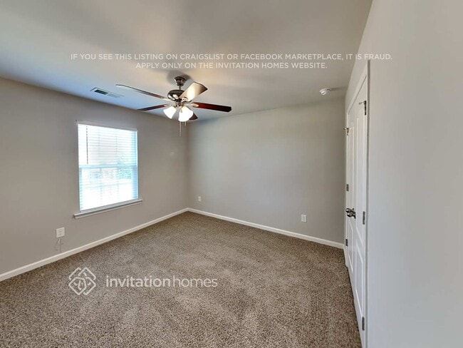 Building Photo - 16711 Cozy Cove Rd