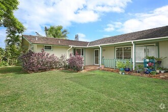 Building Photo - Ready to move into single level family hom...