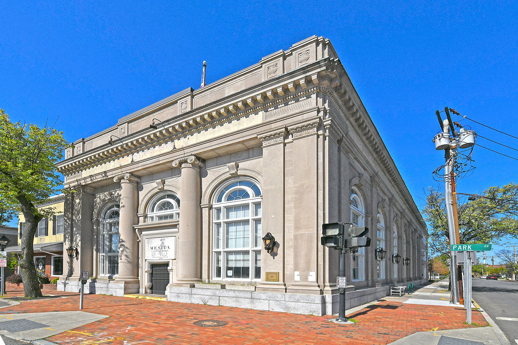 Building Photo - 8 Greene Ave